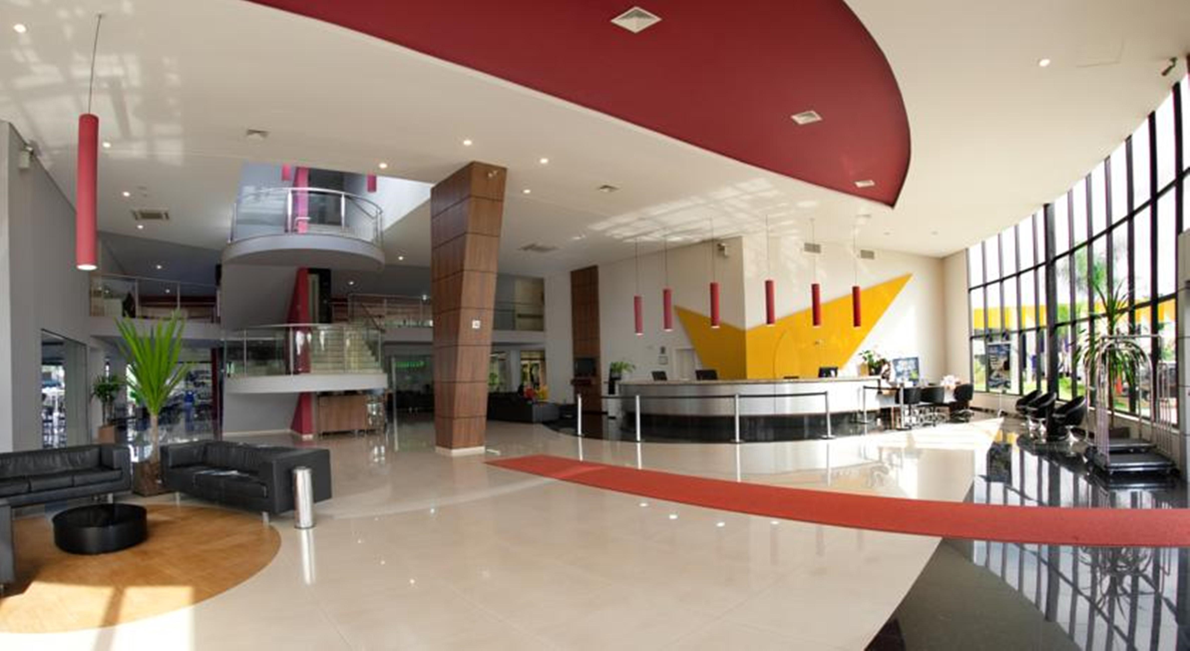 Viale Cataratas Hotel & Eventos ฟอสดูอีกวาซู ภายนอก รูปภาพ